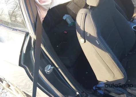 2016 Ford Mustang V6 z USA, uszkodzony, nr VIN 1FA6P8AM3G5266184